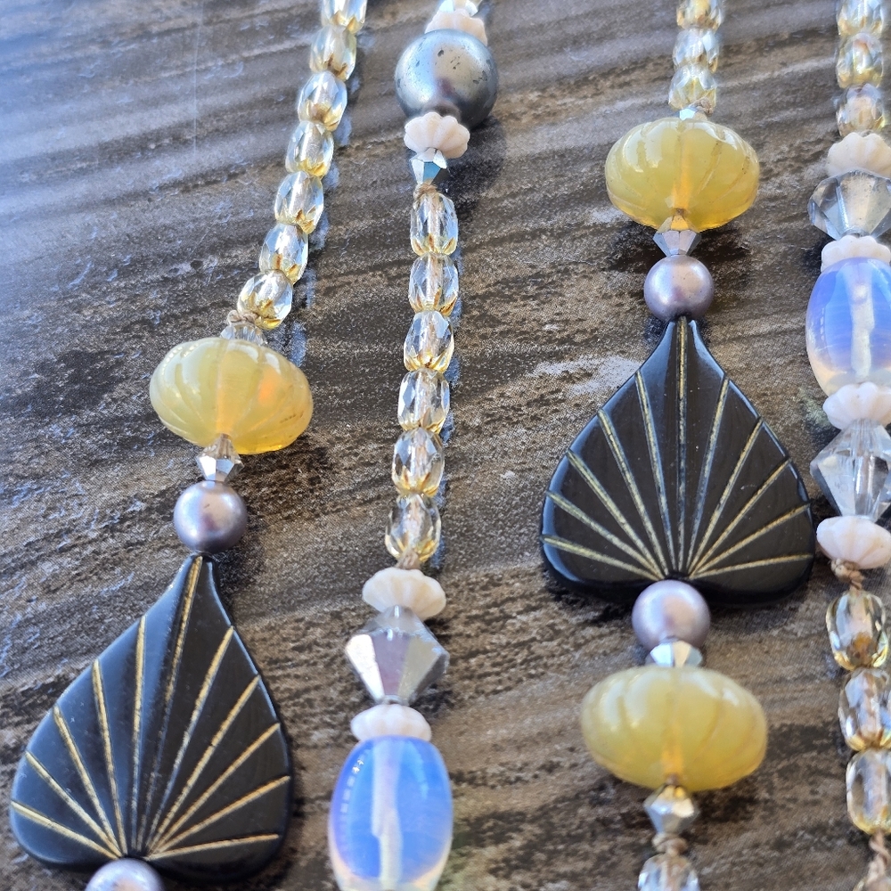 Tarina Tarintino Elegant Black Yellow, & Multicolored Estate 29" Beaded Necklace - Picture 5 of 13